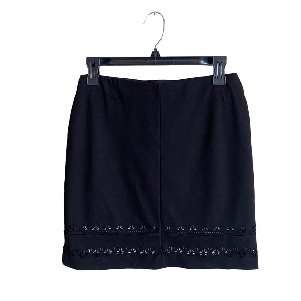 Amanda + Chelsea Black Skirt with Geometric Detail Size SP - Picture 2 of 5